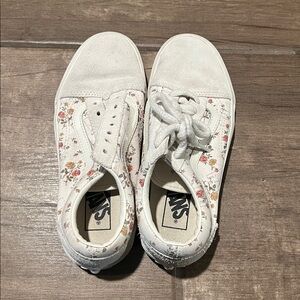 Woman’s Soft Floral Design Vans